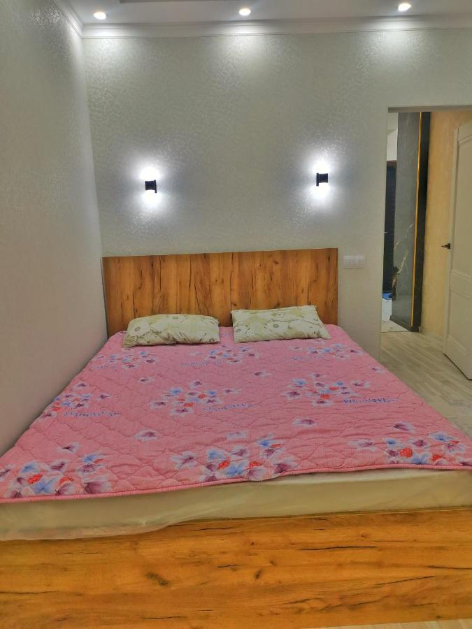 Central Apartment Бишкек Экстерьер фото
